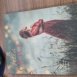 Bella Grace Magazine Issue 17